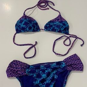 Roxy Bikini Set